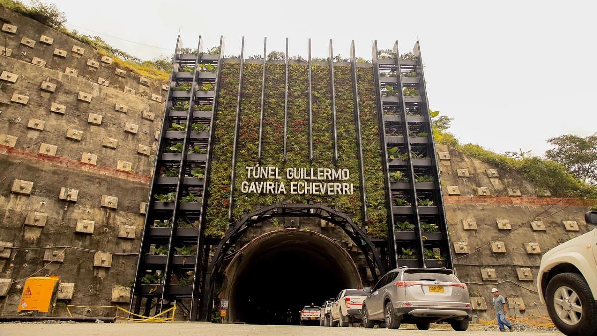 Portada: Túnel del Toyo: Colombia construye el túnel más largo del continente